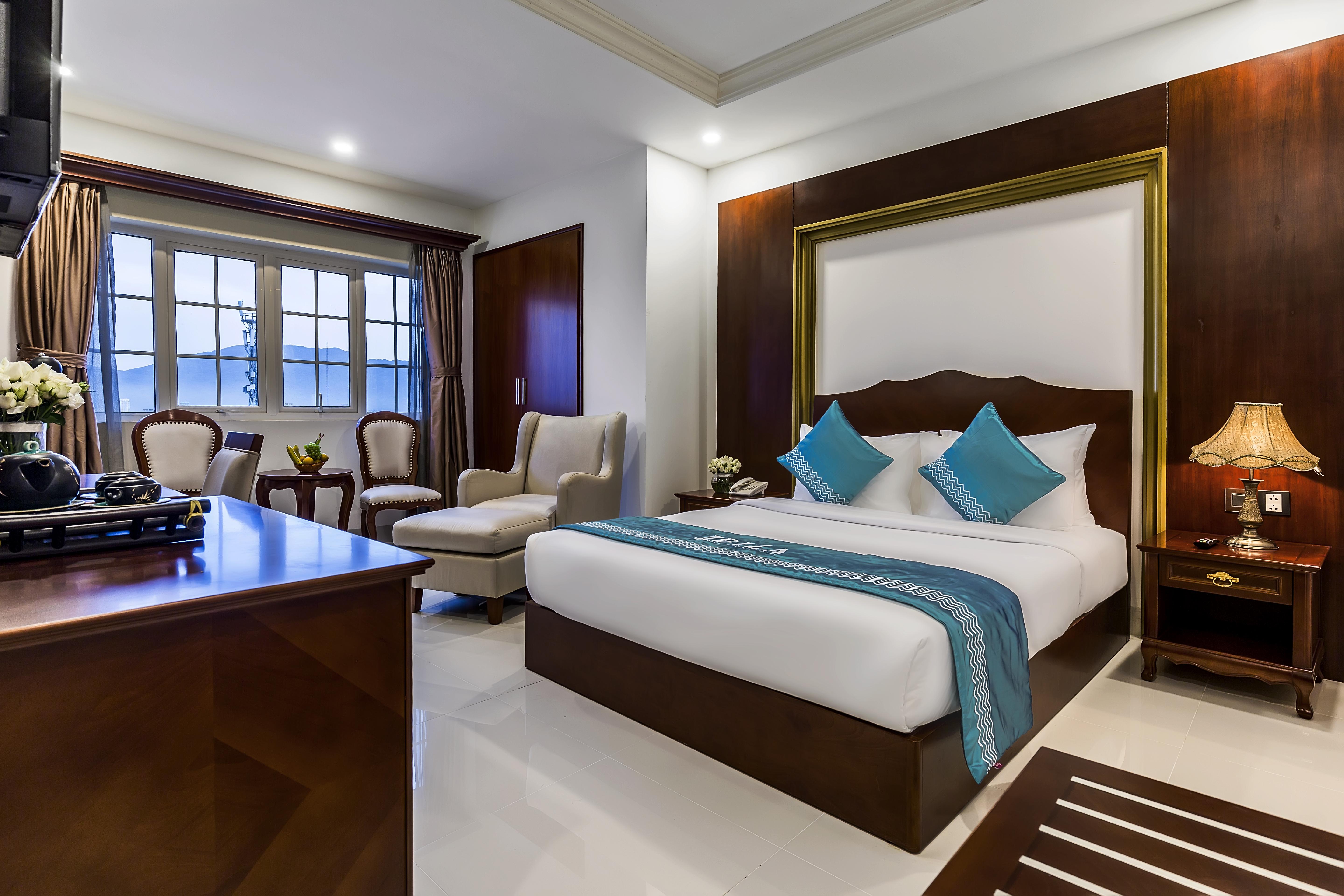 Ibiza Riverfront Da Nang Hotel Powered By Aston Dış mekan fotoğraf