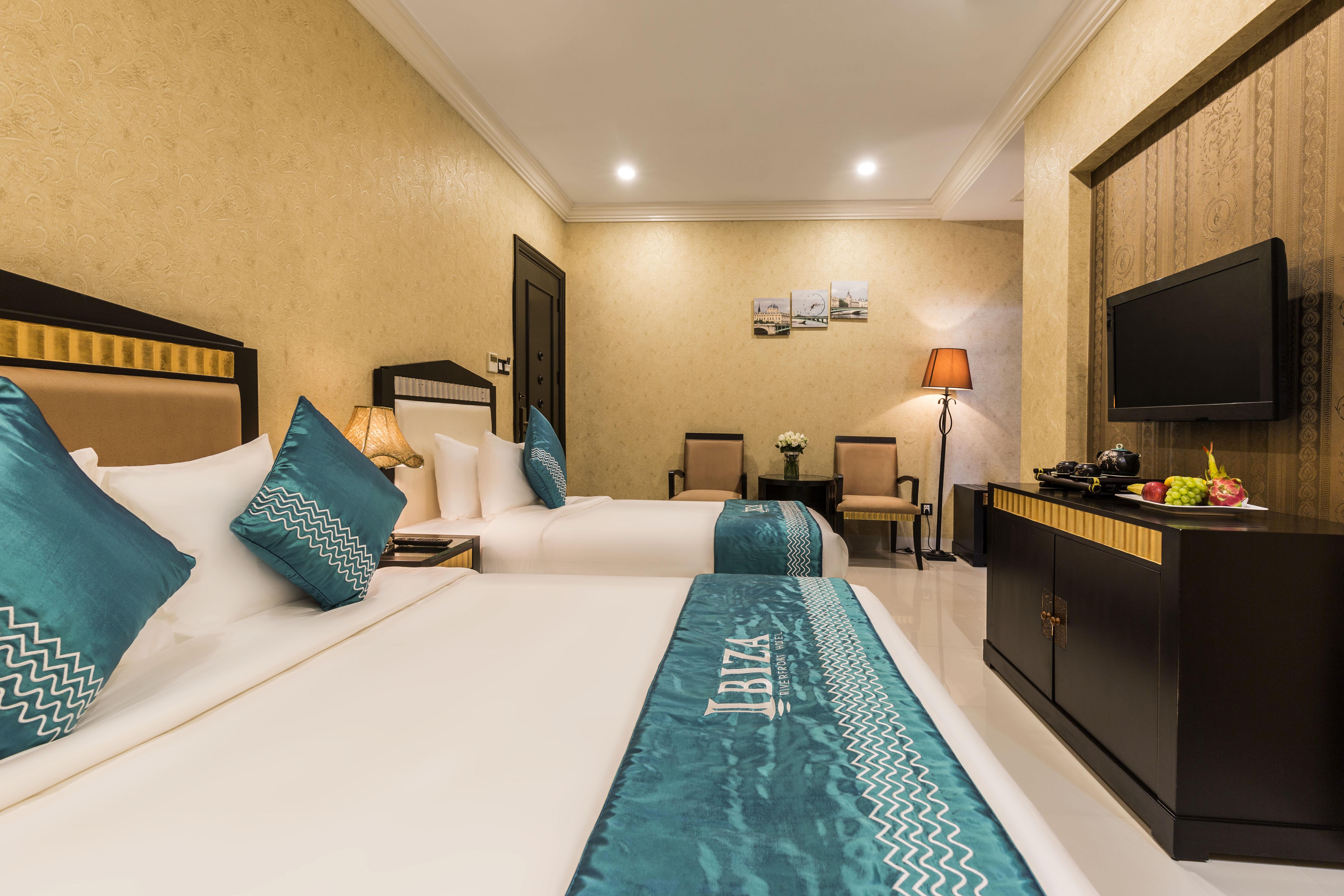 Ibiza Riverfront Da Nang Hotel Powered By Aston Dış mekan fotoğraf