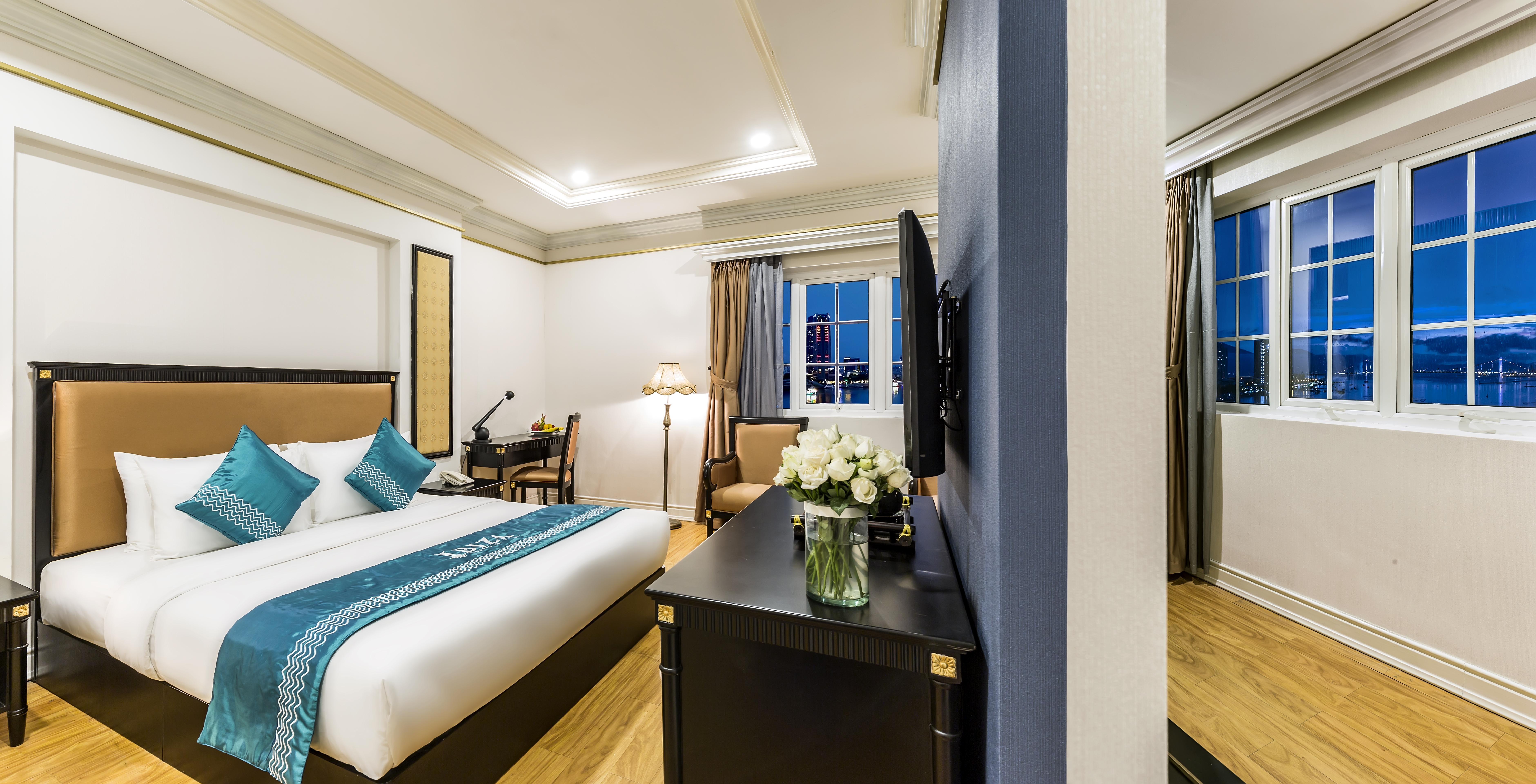 Ibiza Riverfront Da Nang Hotel Powered By Aston Dış mekan fotoğraf