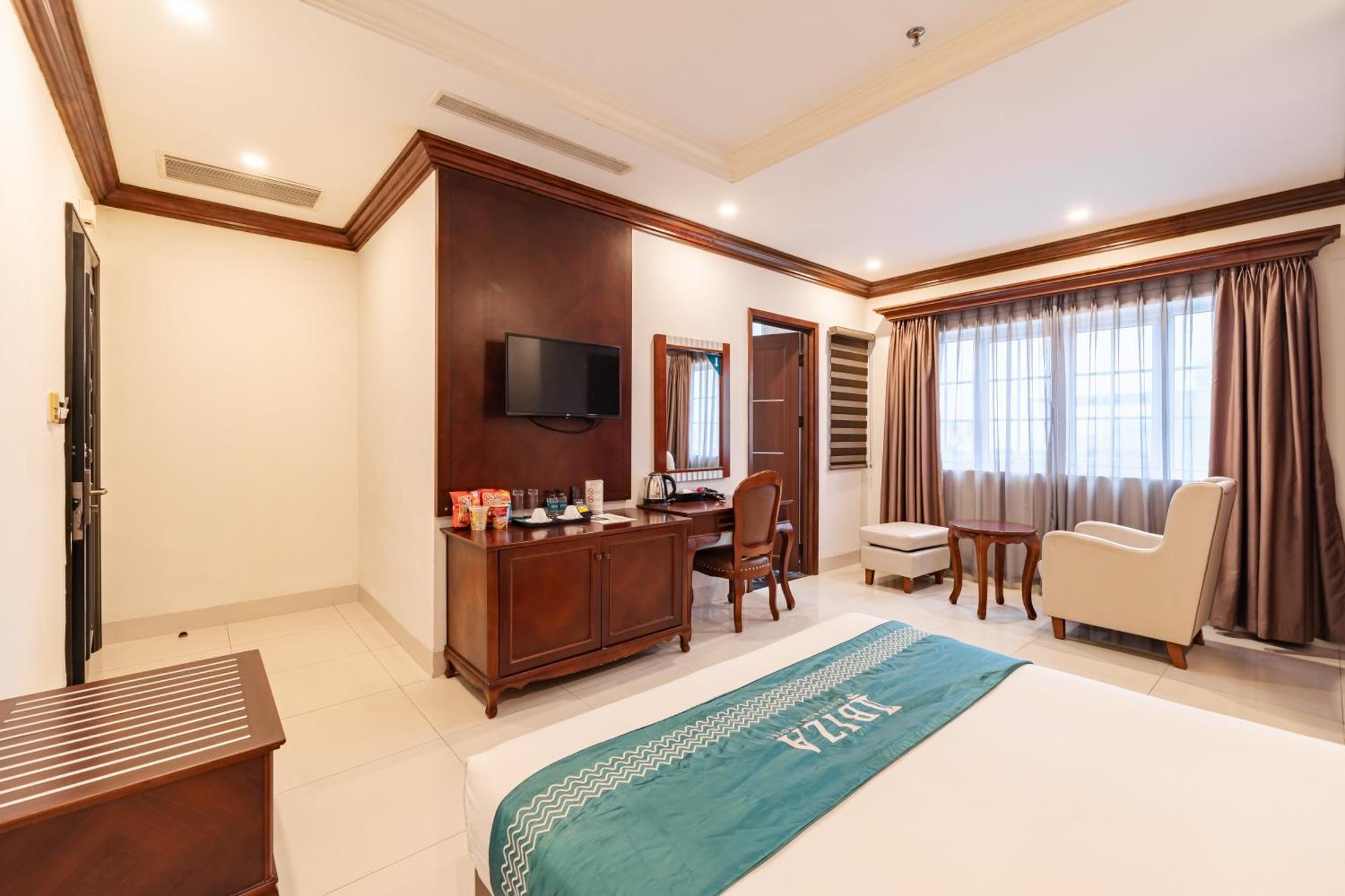 Ibiza Riverfront Da Nang Hotel Powered By Aston Dış mekan fotoğraf